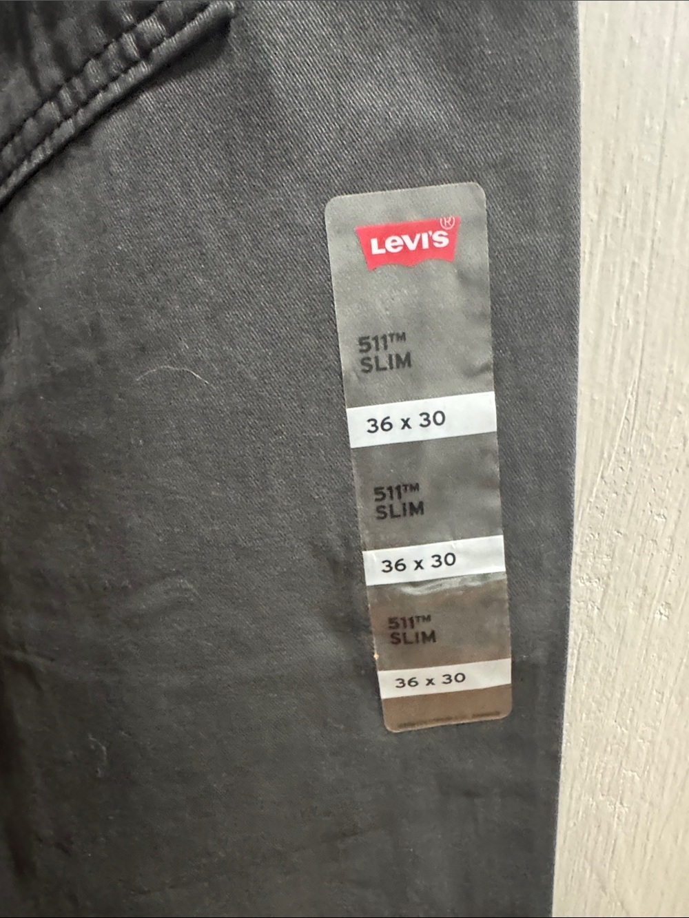 Levi's Men's Charcoal Slim 511 Jeans (W36 L30) - Picture 3 of 5